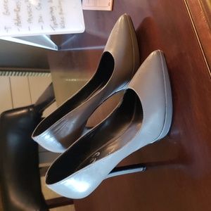 Nine West Love Fury Gray pump heels